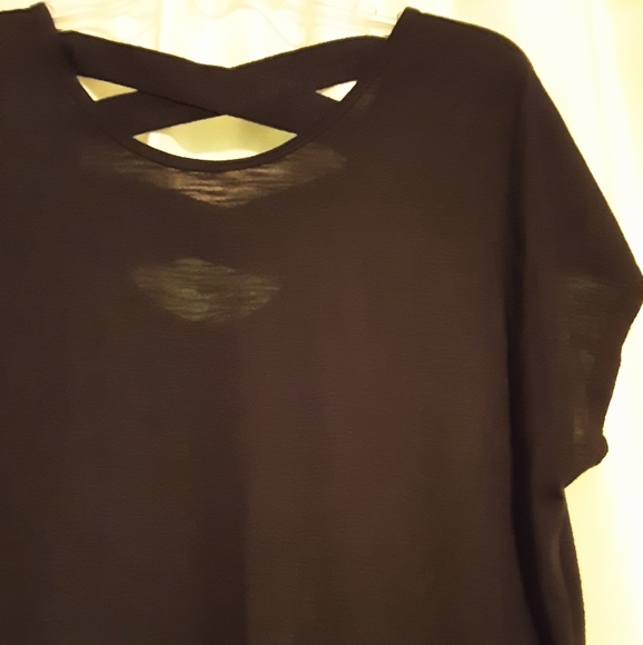 Gaiam Black Cris Cross Shirt - Picture 2 of 5